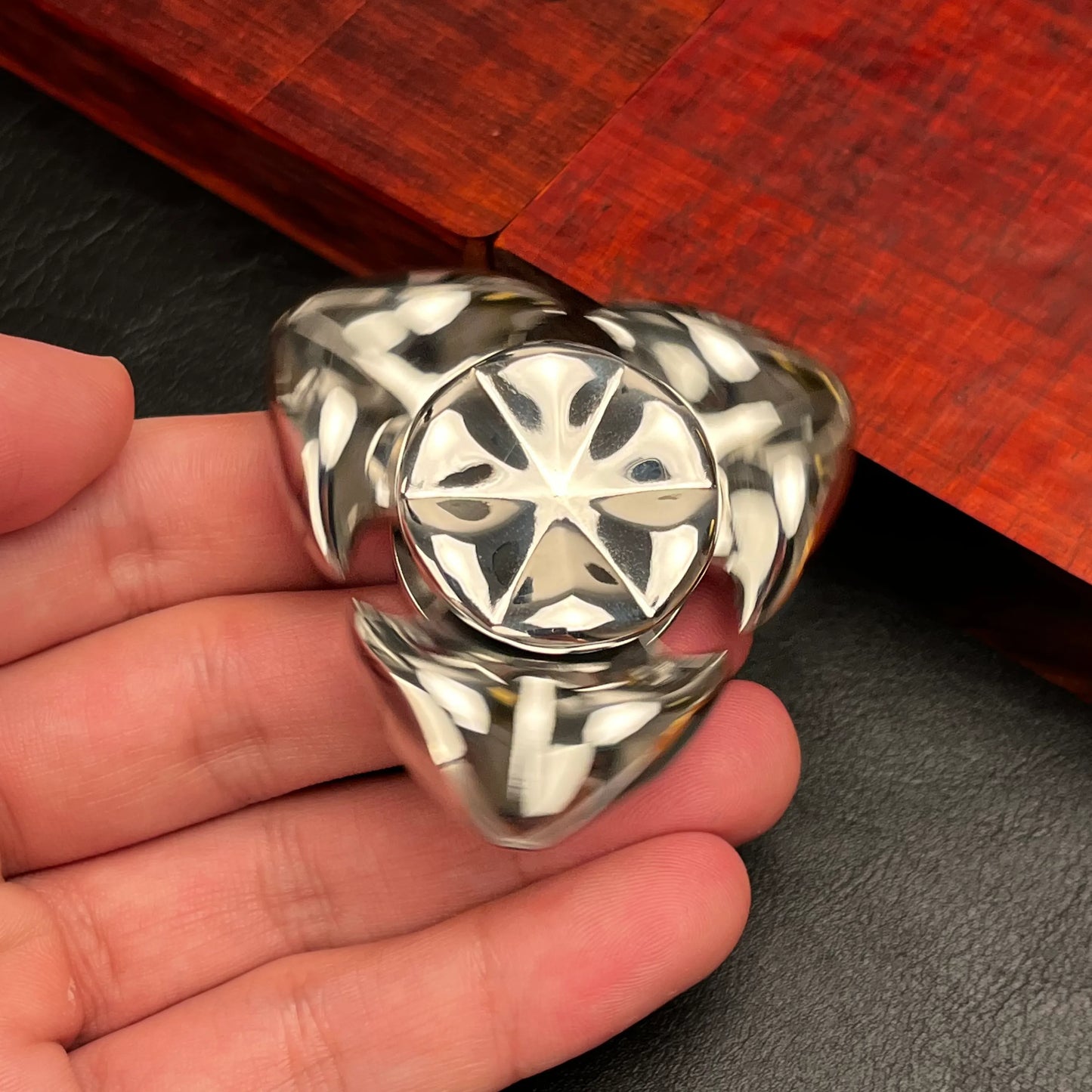 Squid fidget spinner