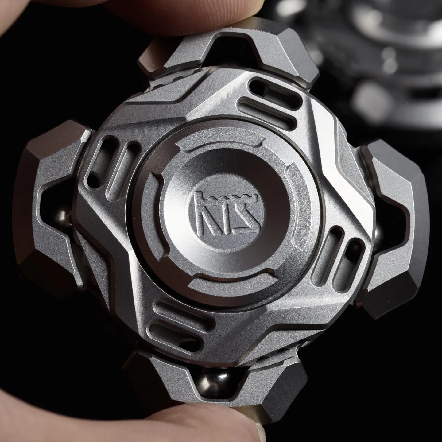Ares Spinner