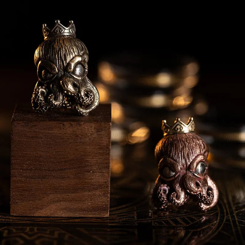 Cthulhu lanyard bead