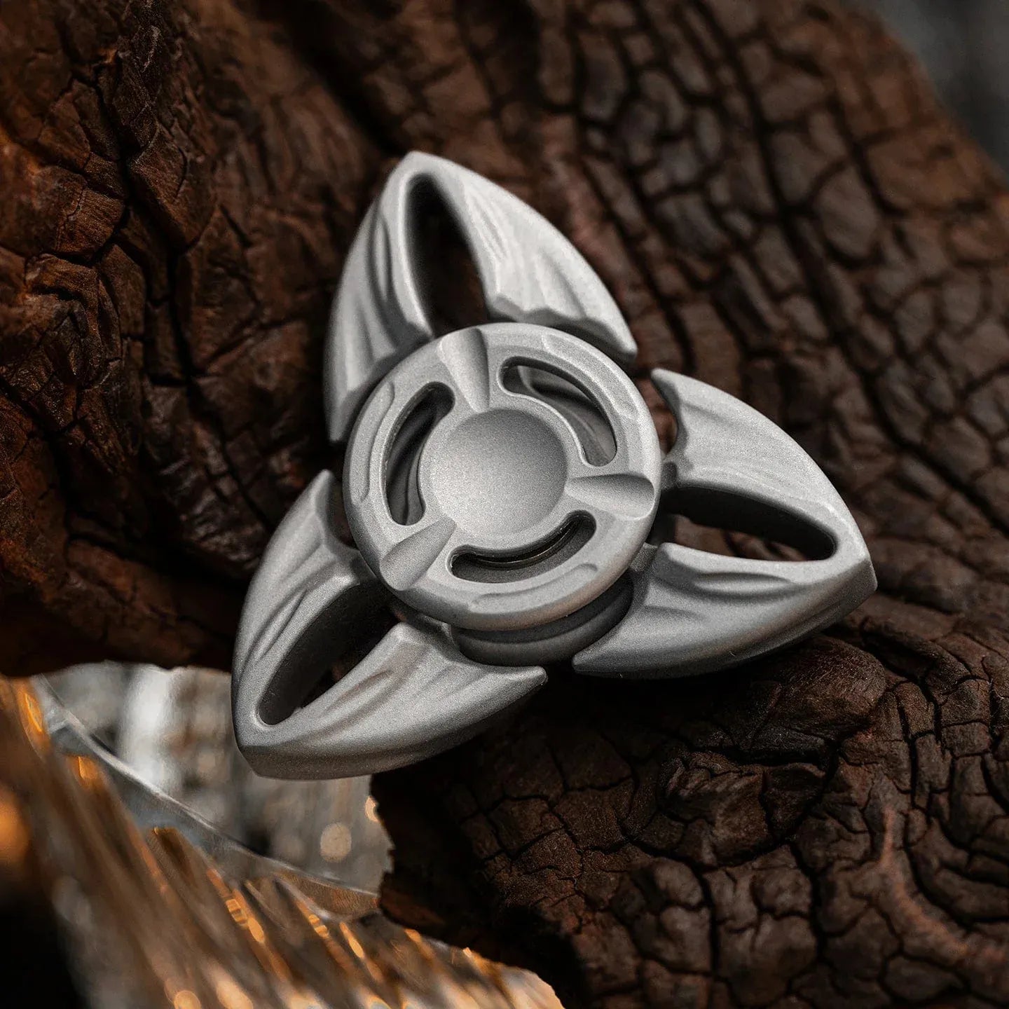 Shadow fidget spinner