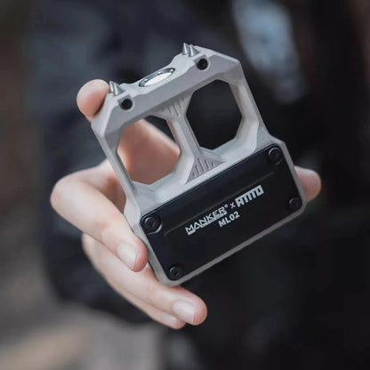 ML02 Flashlight