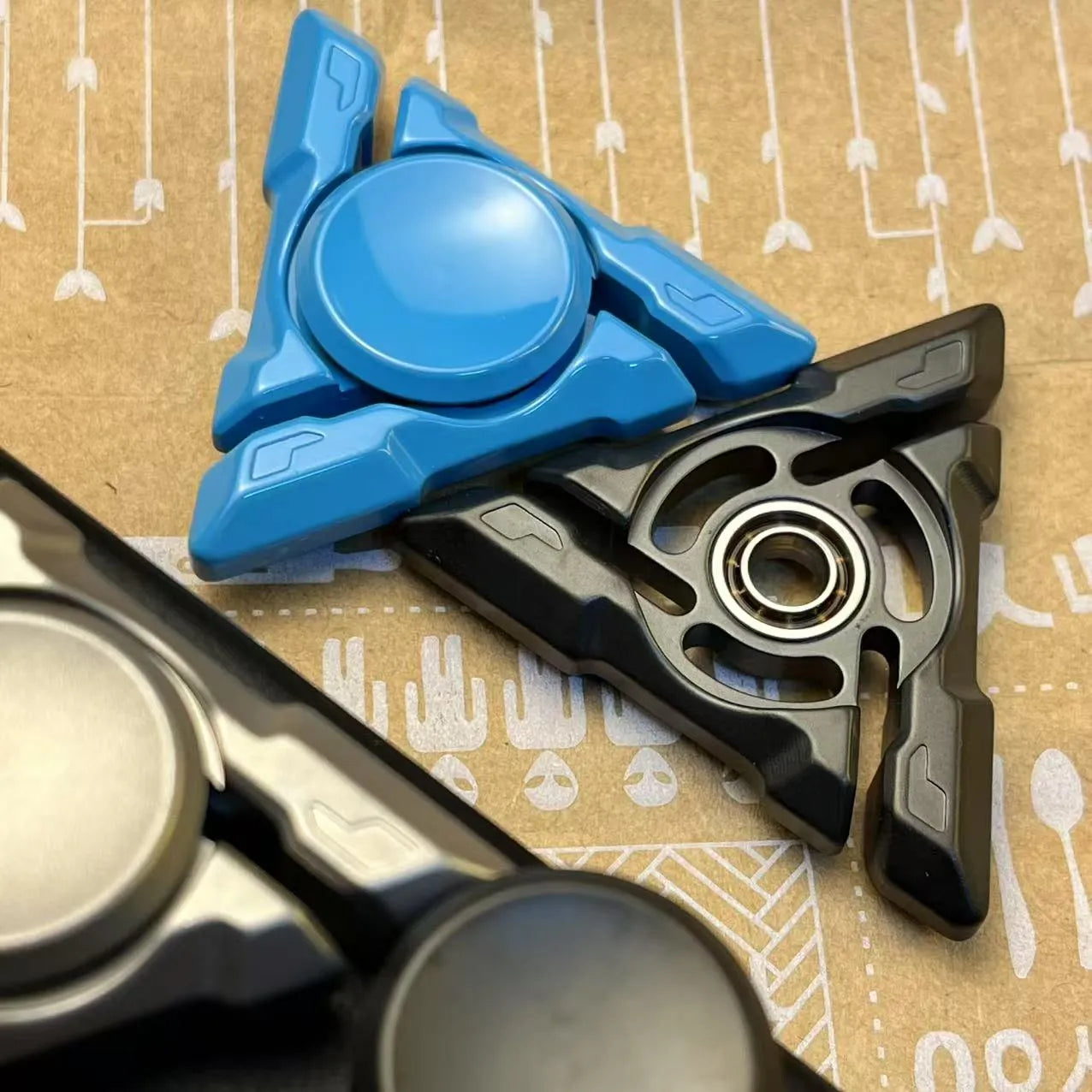 Three-Body Max Spinner Mightyedc